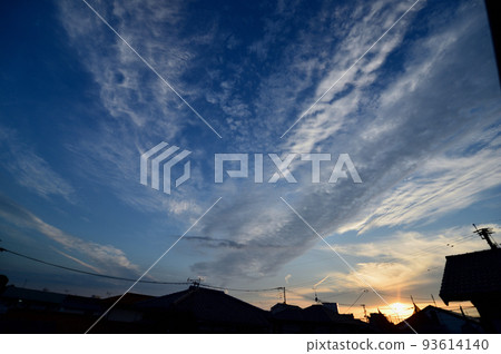 Dusk of autumn 93614140