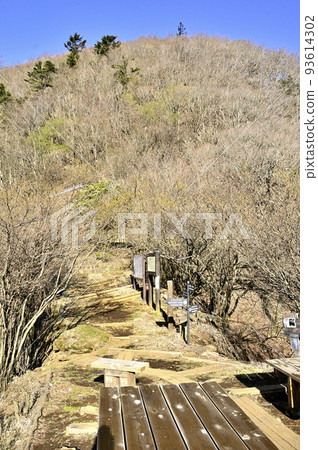 神奈川 50 景之一丹澤犬越寺的大室山 93614302