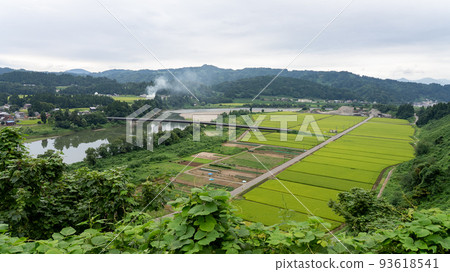 Scenery of the Shinano River from Echigo Kawaguchi Service Area (inbound) 93618541
