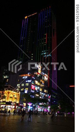 Don't miss it! Sightseeing spots in Ho Chi Minh City, Vietnam: Vietnamese cuisine, pink churches, bizarre heritage sites, night views Don't miss it! Sightseeing spots in Ho Chi Minh City, Vietnam: Vietnamese cuisine, pink churches, bizarre heritage sites, night views 93619568