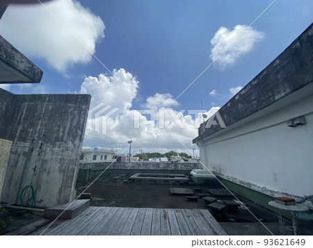 Summer afternoon in Okinawa Summer afternoon in Okinawa 93621649