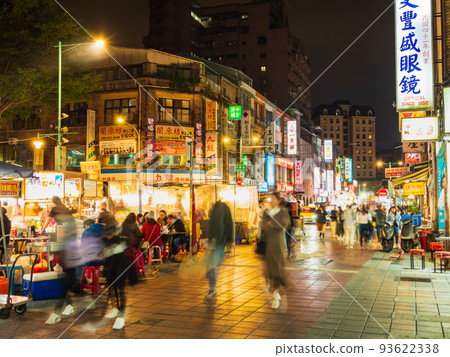 Taipei Ningxia Night Market *partially soft focus 93622338