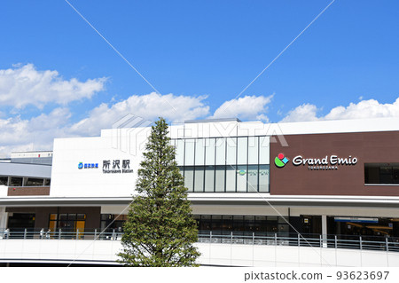 盛夏的西武鐵道所澤站西口 盛夏的西武鐵道所澤站西口 93623697