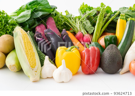 Assorted summer vegetables 93624713