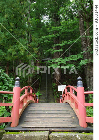 山上彌勒寺仙心池上的太鼓橋 山上彌勒寺仙心池上的太鼓橋 93631444