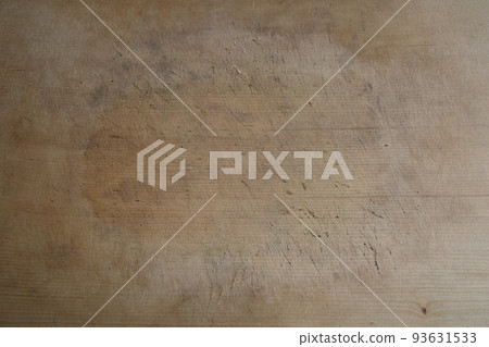 有划痕和污點的木切菜板 93631533