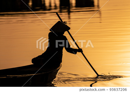 Ferry boat in Hoi An, Vietnam 93637206