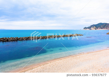 The seaside of Niigata Sasagawa Flow 93637677