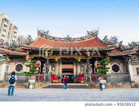 Taipei Longshan Temple Front Pavilion Taipei Longshan Temple Front Pavilion 93638612