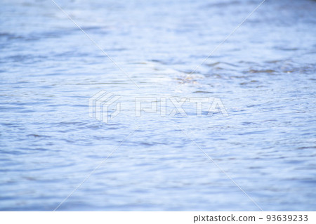 Calm sea surface and highly transparent seawater 93639233