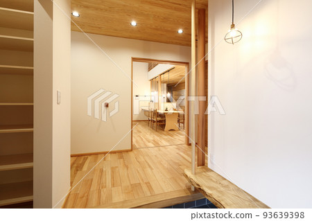 stylish entrance hall 93639398