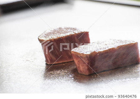 Teppanyaki and wagyu beef cooked right in front of you for your anniversary 93640476