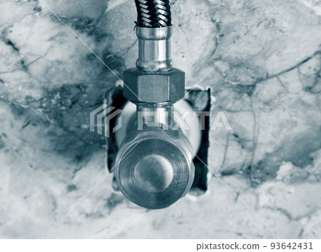 Hose connections of the hot water boilet tank 93642431