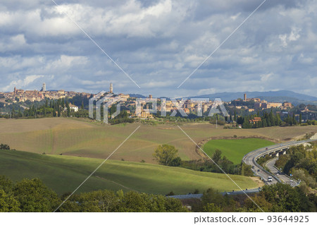 Typical Tuscan landscape withr Siena town, Tuscany, Italy 93644925