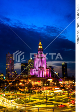 Palace and skyscrapers 93646090