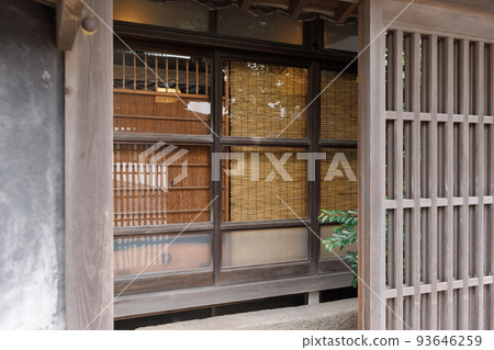 Old and very beautiful building in Tomonoura, Fukuyama city, Hiroshima prefecture, Japan 93646259