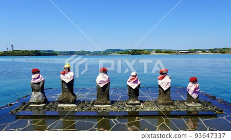 Harahoke Jizo at high tide in Iki, Nagasaki Prefecture 93647337