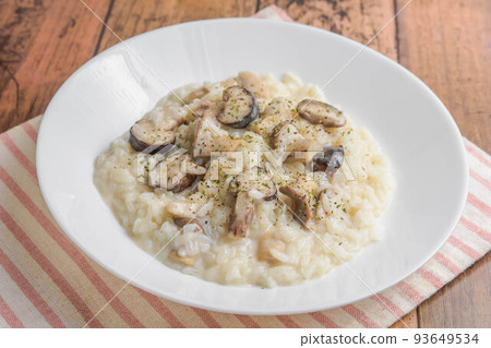 味噌湯配意大利調味飯 93649534