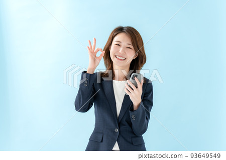 女商人智慧型手機 93649549