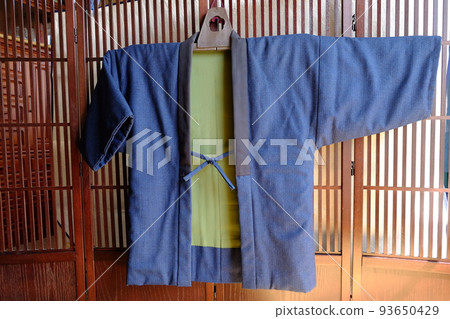 Hand-stitched cotton hanten Hand-stitched cotton hanten 93650429