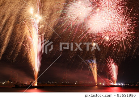 Yokkaichi Fireworks Festival, Mie Prefecture Yokkaichi Fireworks Festival, Mie Prefecture 93651980