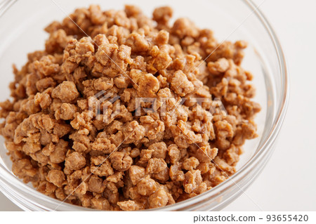 Soy meat in a glass bowl Soy meat in a glass bowl 93655420