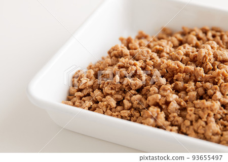 Soy meat in a white enamel vat 93655497