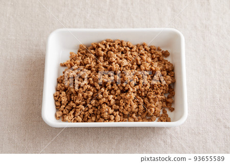 Soy meat in a white enamel vat Soy meat in a white enamel vat 93655589