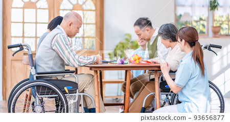 康復中心活動摺紙 93656877