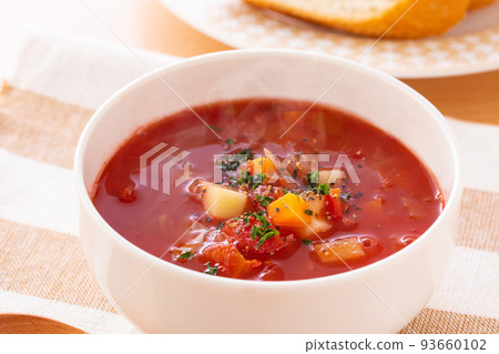 minestrone and baguette 93660102