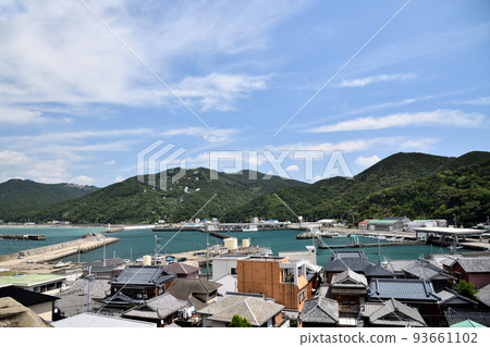 Overlooking Ao Fishing Port [Hidaka-cho, Hidaka-gun, Wakayama Prefecture] 93661102