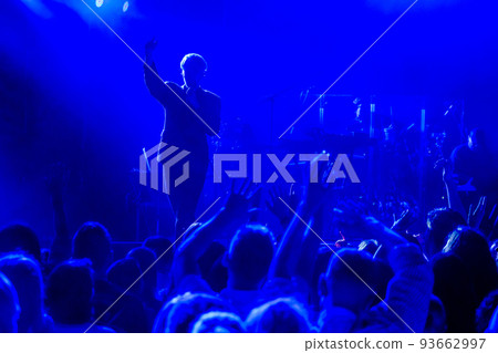 Anonymous singer speaking to audience 93662997