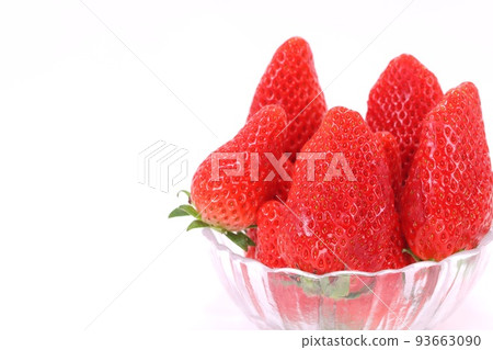 Bright red strawberry large Akihime dessert bright background 93663090