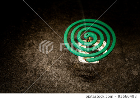 Mosquito-repellent incense (summer tradition) Mosquito-repellent incense (summer tradition) 93666498