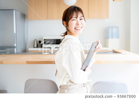 Housekeeper female Housekeeper female 93667800