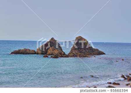 [Itoshima City, Fukuoka Prefecture] Futamigaura Married Couple Rocks 93668394