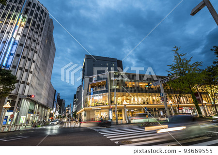 《愛知縣》名古屋市景榮黃昏從廣小路五福町十字路口 《愛知縣》名古屋市景榮黃昏從廣小路五福町十字路口 93669555