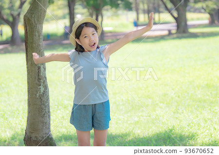傳播兩隻手的女孩 傳播兩隻手的女孩 93670652