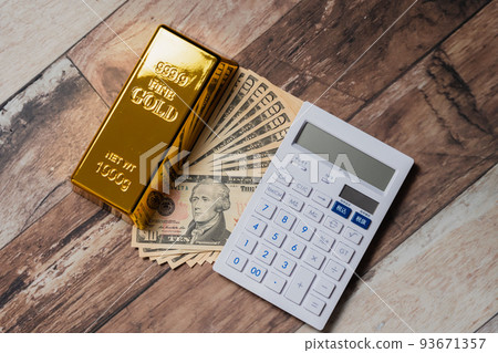 Gold ingot Gold and dollar bills Calculator Gold ingot Gold and dollar bills Calculator 93671357