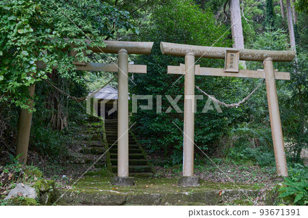 諏訪神社立牌坊（鹿兒島縣薩摩仙台市入木町浦菜） 93671391