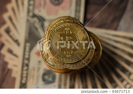 美元紙幣和虛擬貨幣 93671713