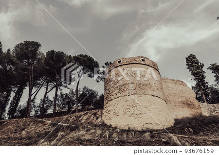 Beautiful view of ancient San Gimignano, Tuscany landscape and landmarks. Summer in Italy 93676159