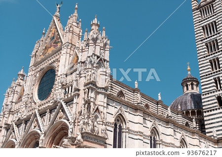 Beautiful view of Siena in Tuscany. Siena Palio day. 93676217