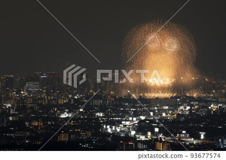 [Osaka Prefecture] Naniwa Yodogawa Fireworks Festival and Night View of Osaka City 93677574