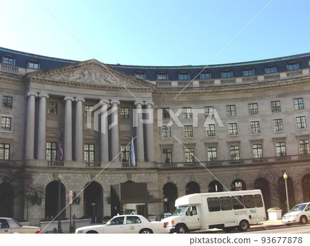 A fan-shaped government building in the center of Washington, D.C., the capital of the United States 93677878