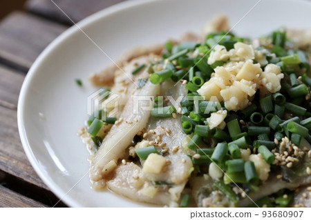 鹽蒜肥豬肉 93680907