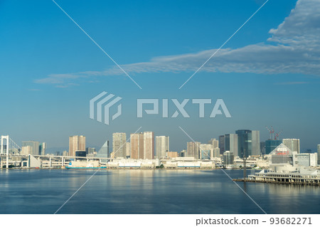 濱水塔樓公寓群彩虹橋 93682271