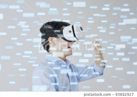 A man experiencing the Metaverse 93682927