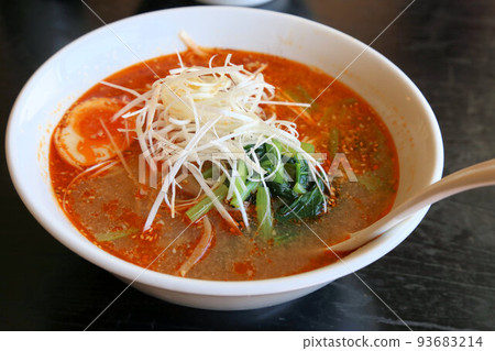 Old-fashioned town Chinese, sesame and chili oil miso mustard dandan noodles Old-fashioned town Chinese, sesame and chili oil miso mustard dandan noodles 93683214