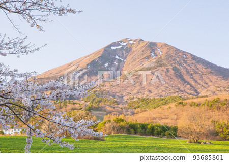 日本風景(福島縣風景、萬代山、豬苗代湖) 日本風景(福島縣風景、萬代山、豬苗代湖) 93685801